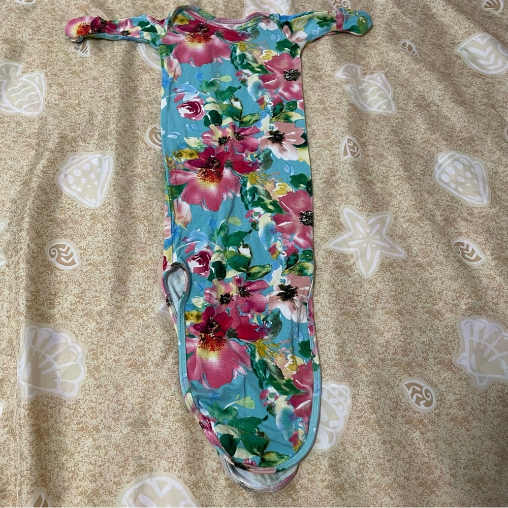 Milkmaid Goods Baby Girls’ Knotted Gown Floral Size Newborn